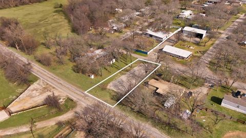 14235 Mcguire Street Azle TX 76020