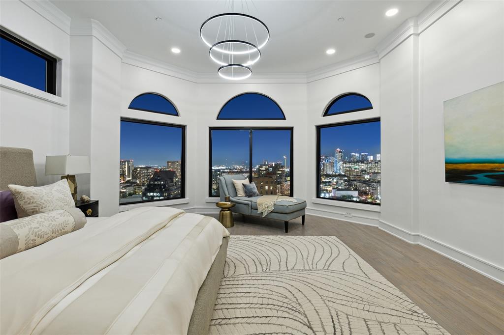 Plaza At Turtle Creek Residence Ph - Residential