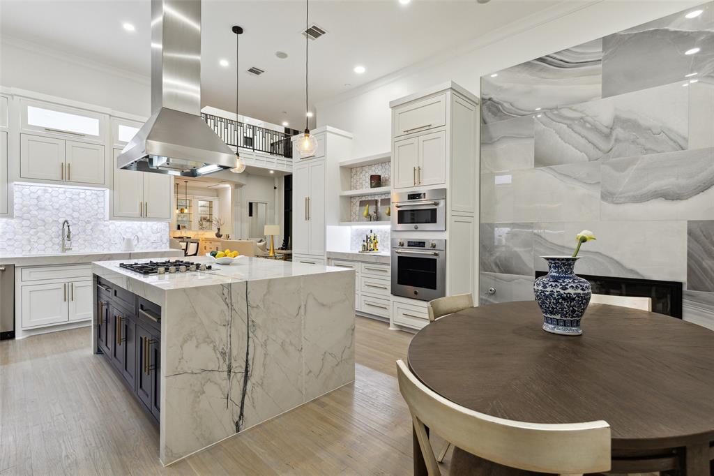 Plaza At Turtle Creek Residence Ph - Residential