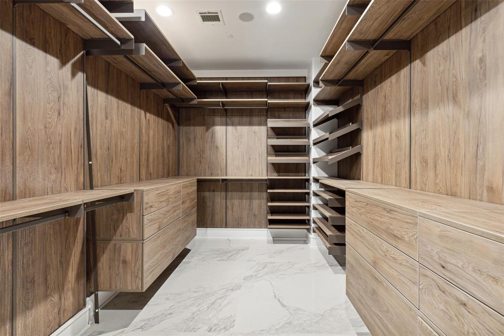 Plaza At Turtle Creek Residence Ph - Residential