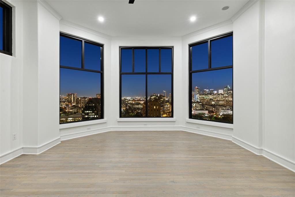 Plaza At Turtle Creek Residence Ph - Residential