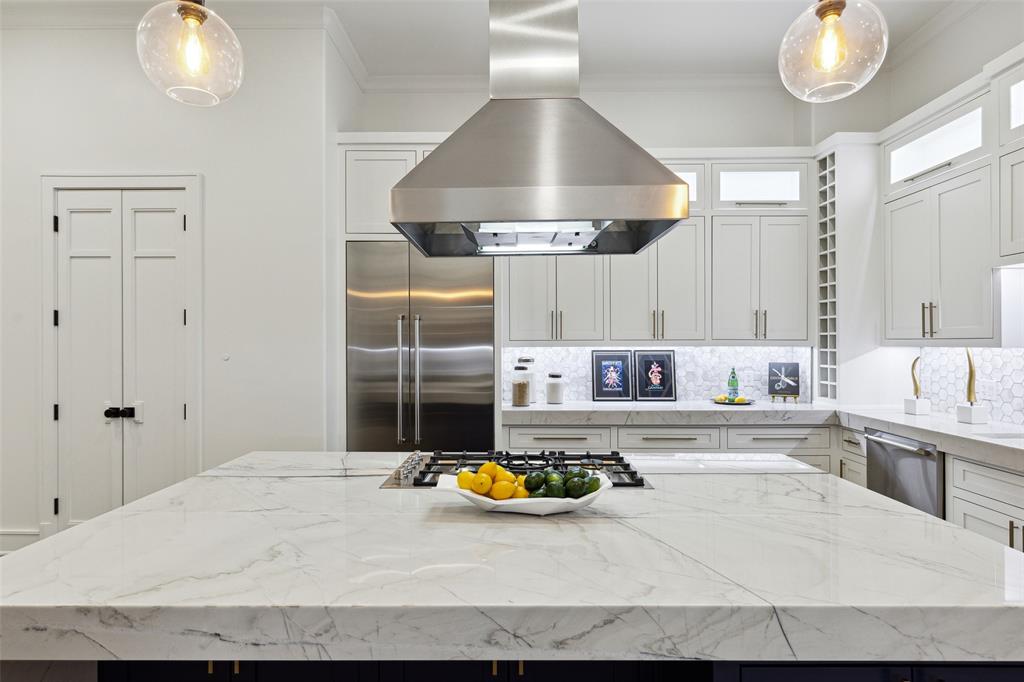 Plaza At Turtle Creek Residence Ph - Residential