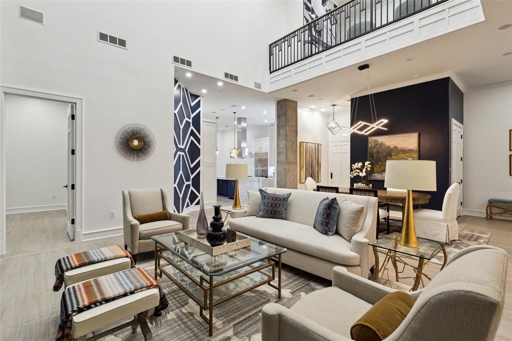 Plaza At Turtle Creek Residence Ph - Residential