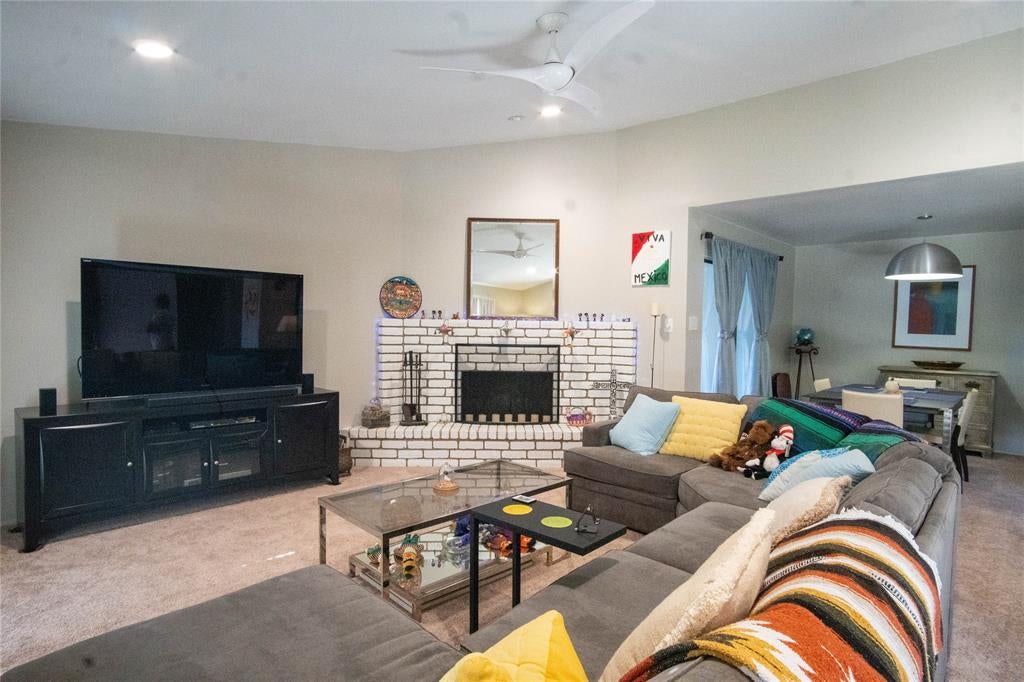 829 Cambridge Drive