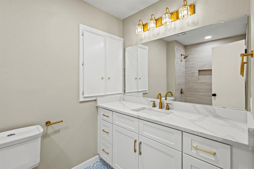 Skyline 5 - Residential Lease