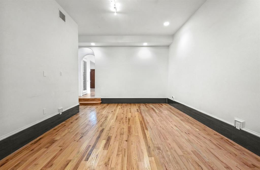 Lake Forest Ph C - Residential