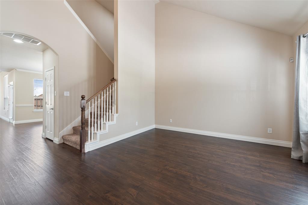 4401 Vista Glen Court