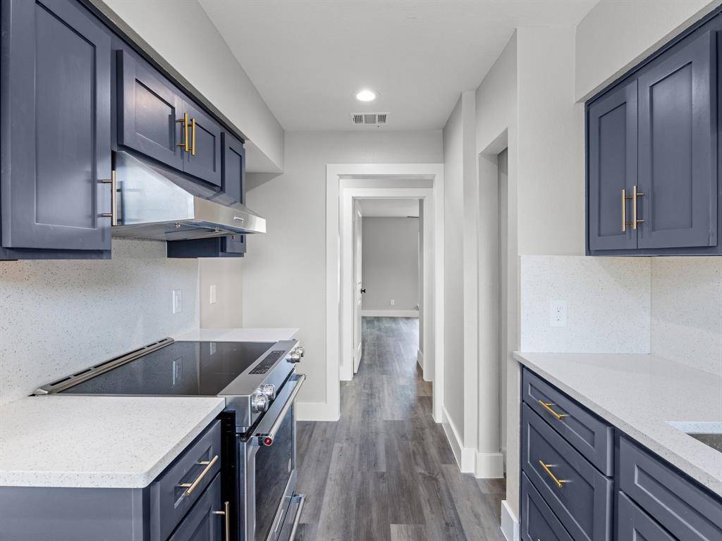 1142 Deerwood Drive