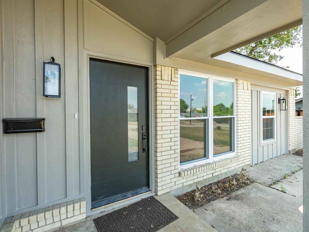 1142 Deerwood Drive
