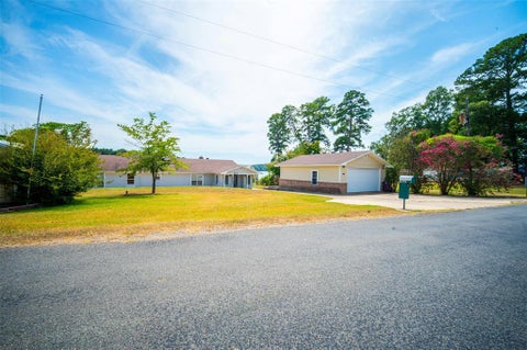 Photo of 1637 Airport Loop, Homer, LA 71040 (MLS # 21387852)