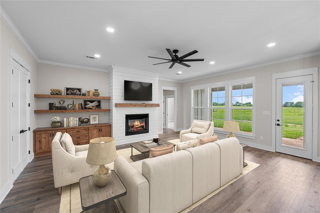 355 Private Road 5440