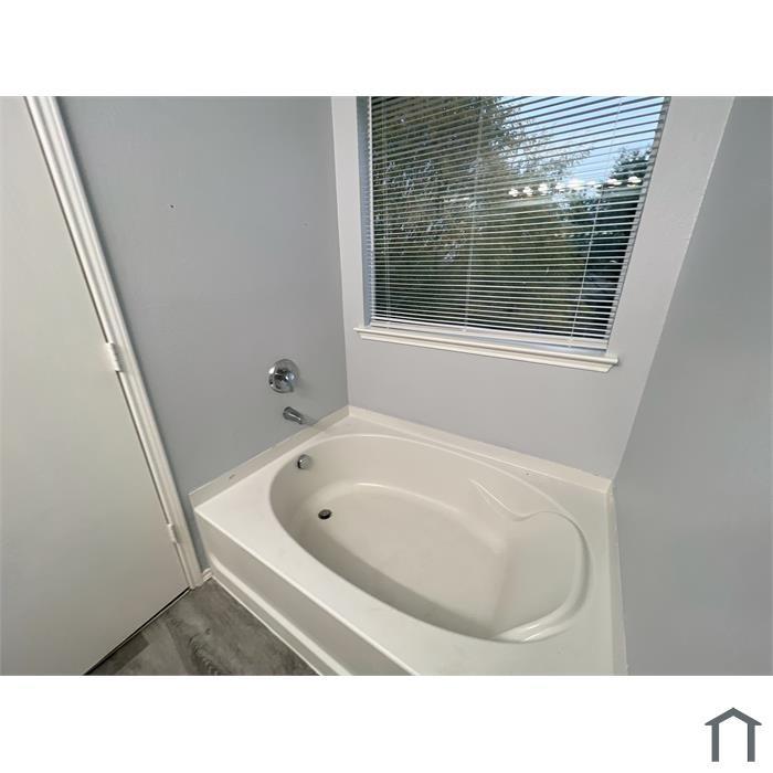 Mustang Creek Ph 2 - Residential Lease