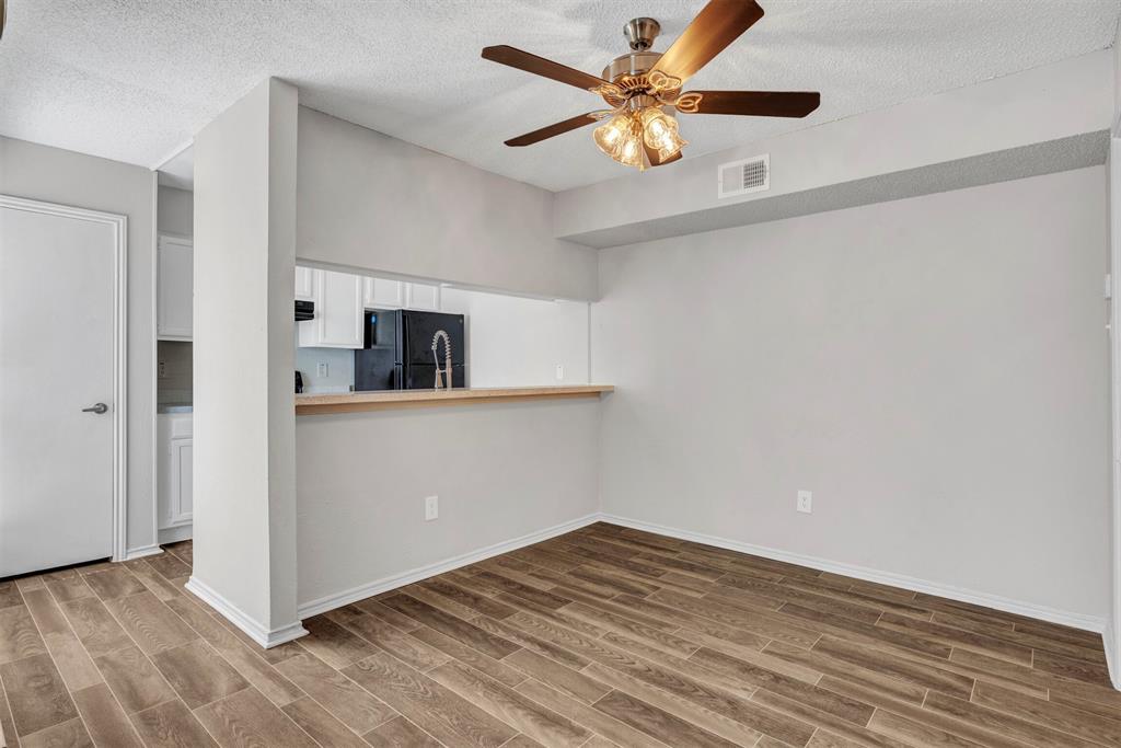 Springtree Crossing Condos - Residential