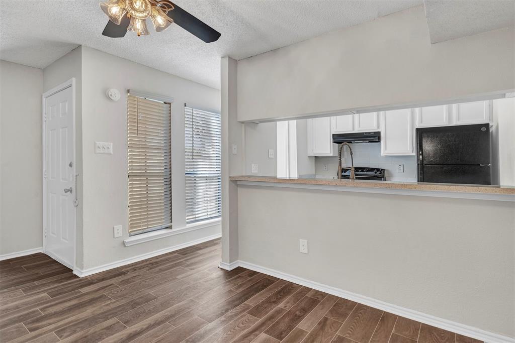 Springtree Crossing Condos - Residential