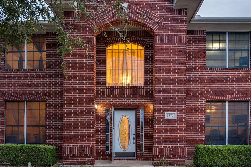 Move-in ready spacious 5-bed single family home in Cedar Hill combines space, style, and comfort on a nice sized lot in the desirable Cumberland At High Point neighborhood. With large 3,022 sqft, 4 baths, and a 2-car rear garage, this traditional brick home offers two spacious living areas, a game room, dining room, and a luxurious primary suite upstairs with en-suite bath.

The kitchen flows seamlessly to a covered patio and carport. Hardwood and carpet floors throughout, central air, and ceiling fans create a welcoming, comfortable environment. The fenced yard with gated access, curbs, and sidewalks enhances privacy and curb appeal. Back fence includes a gate which opens up to the park.

Located in Cedar Hill ISD, just minutes from Highpointe Elementary and Cedar Hill High, this home offers convenience for families and easy access to parks, shopping, and local amenities. Built in 1997 with slab foundation and brick fireplace, this home is ready for its next chapter.