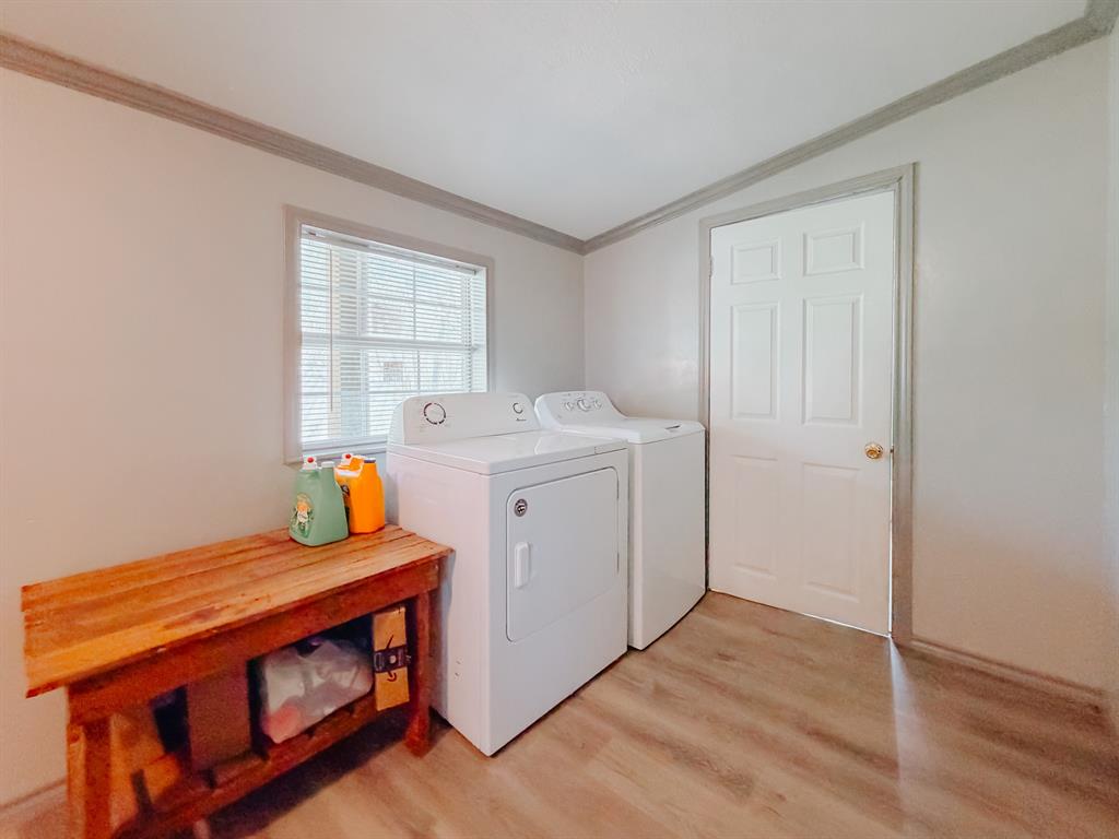 Corsicana - Commercial Sale