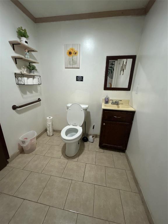 Corsicana - Commercial Sale