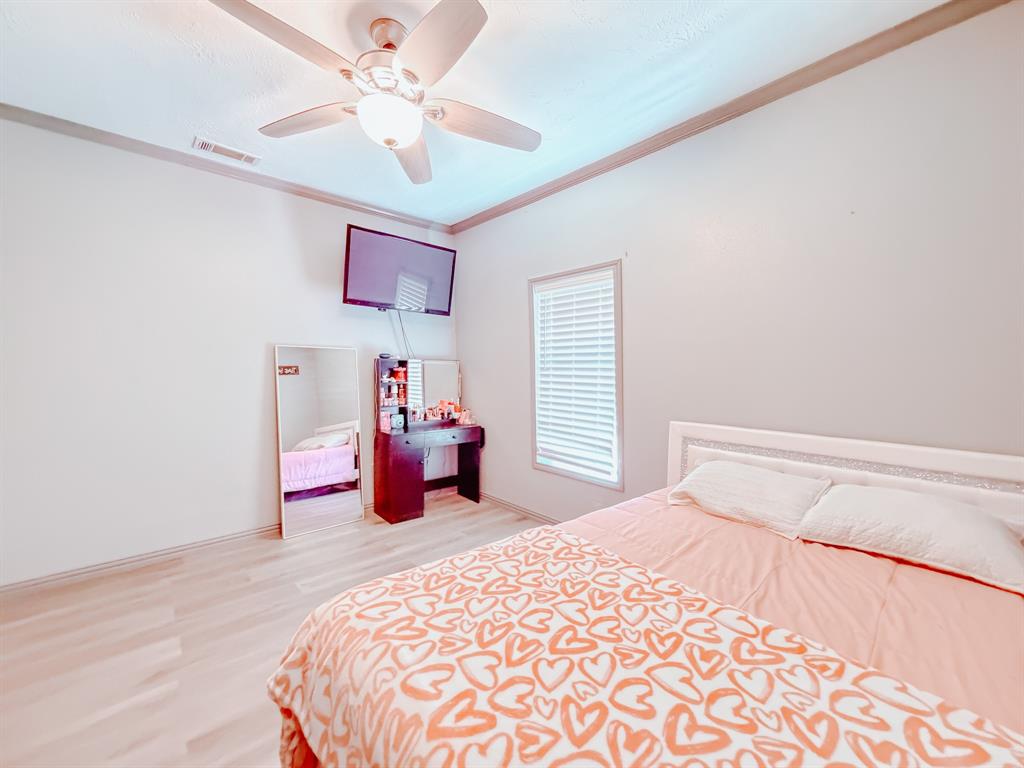 Corsicana - Commercial Sale