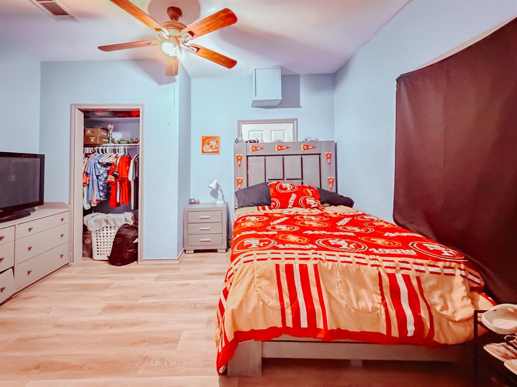 Corsicana - Commercial Sale