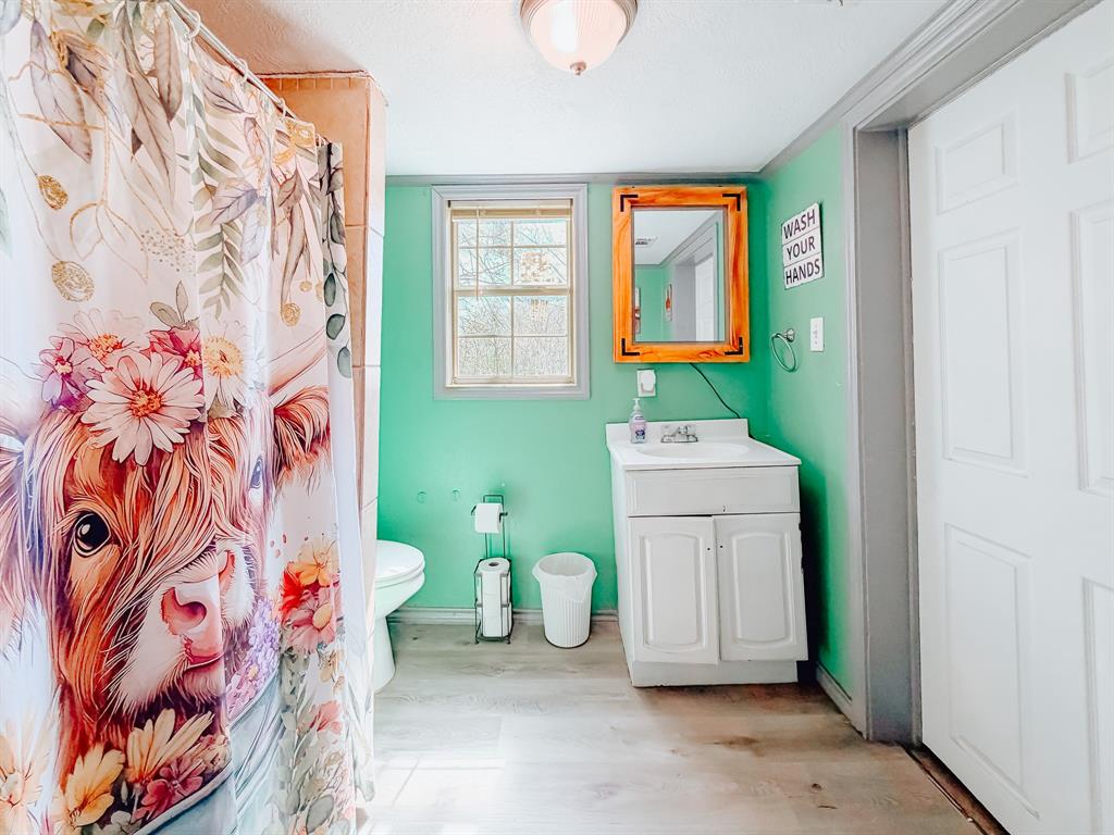 Corsicana - Commercial Sale