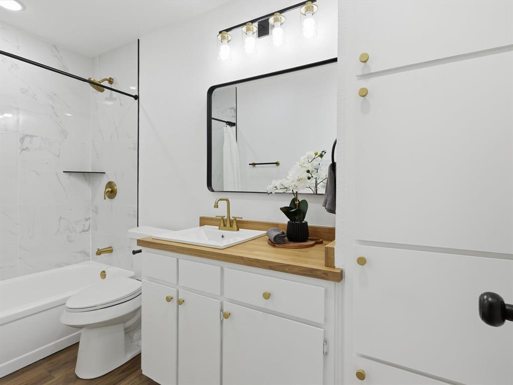 1910 Longmeadow Drive