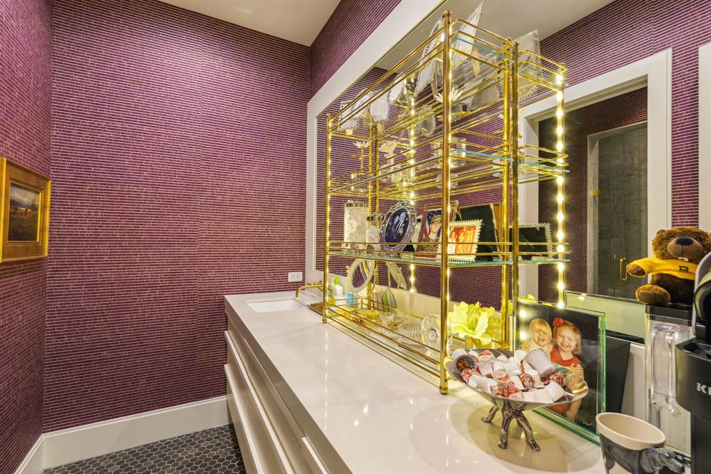 Stratford Manor - Residential