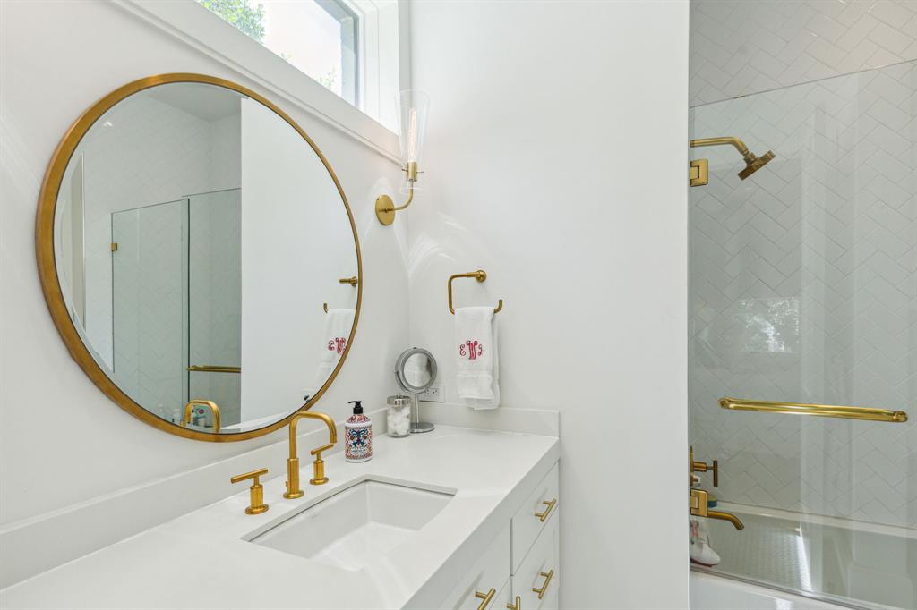 Stratford Manor - Residential