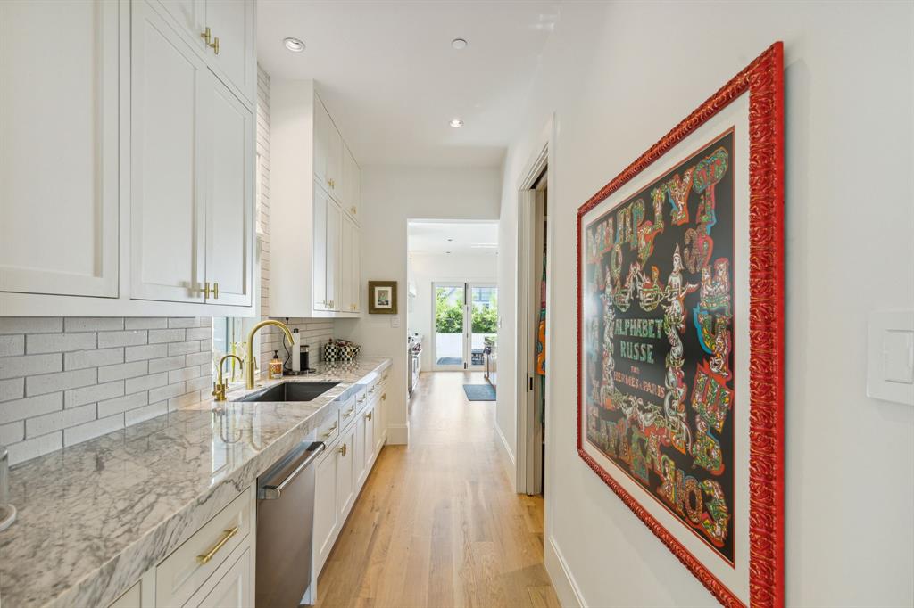 Stratford Manor - Residential