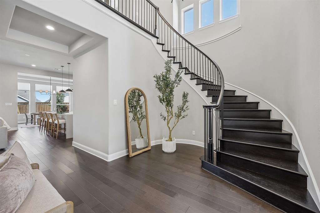2212 Dunstan Drive