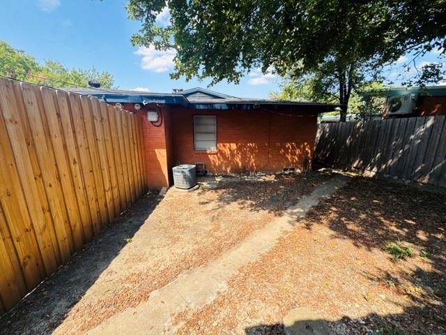 Miller & Stemmons Add - Residential Lease