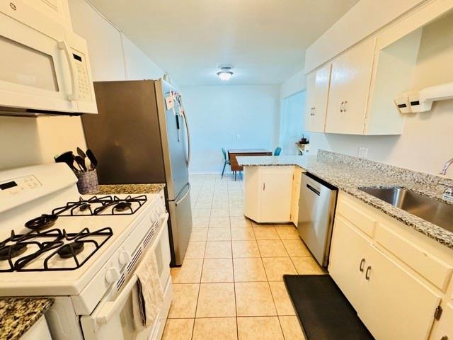 Miller & Stemmons Add - Residential Lease