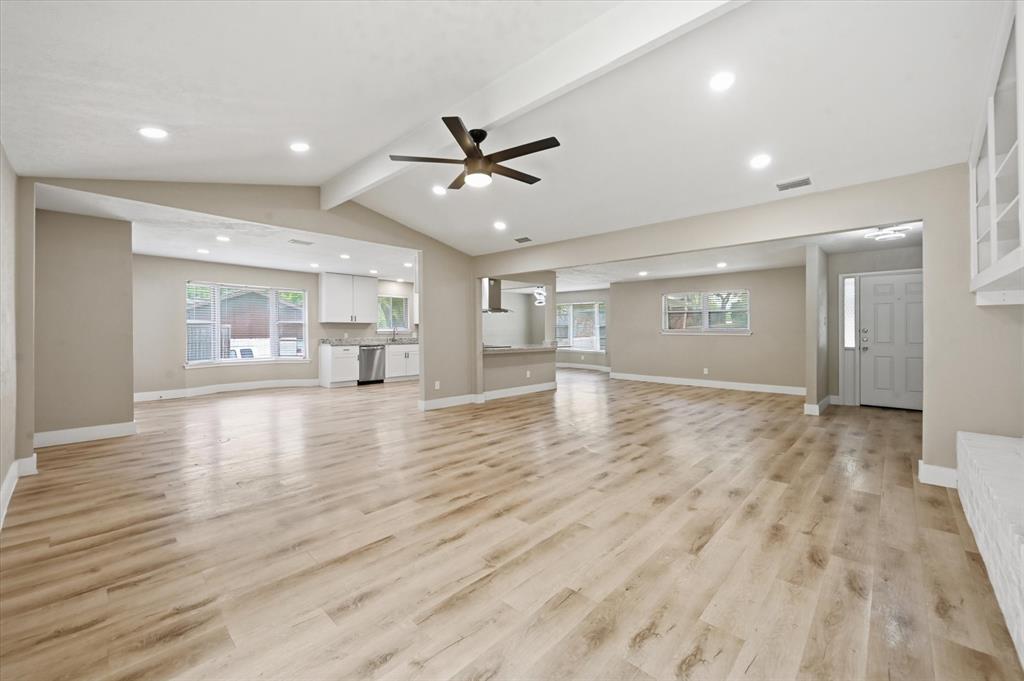 1200 Woodridge Circle