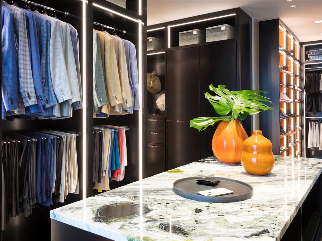 Ritz Residences 1 - Residential