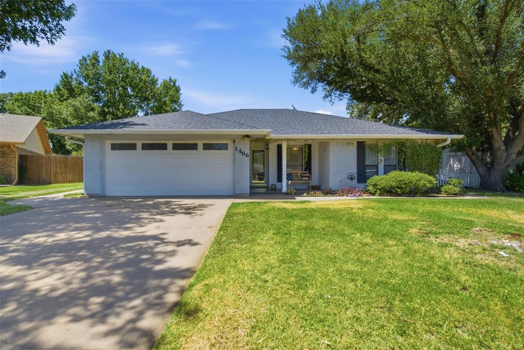 1406 Doral Court