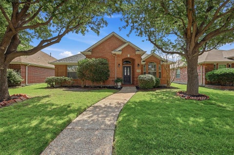 Photo of 12218 Red Hawk Drive, Frisco, TX 75033 (MLS # 21313104)