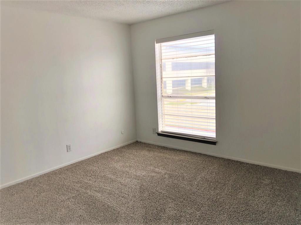 Centre Square 01 Condo - Residential