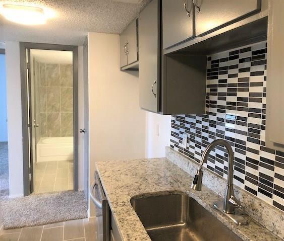 Centre Square 01 Condo - Residential