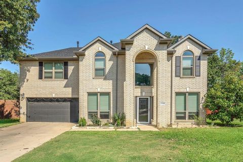 Photo of 2100 Acorn Bend, Denton, TX 76210 (MLS # 21258166)