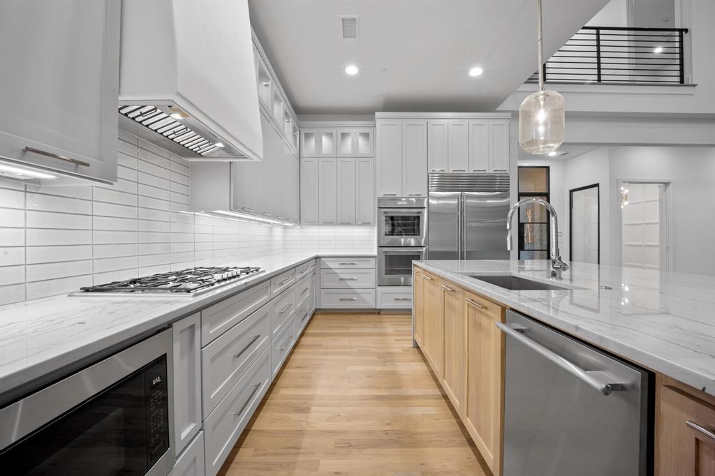 5861 Meletio Lane