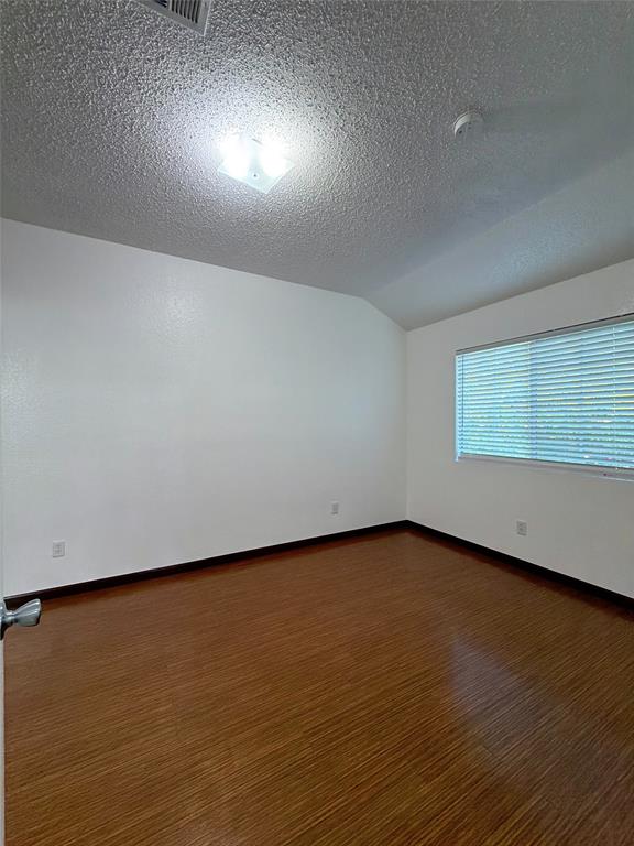 Encinos Park Ph 02 - Residential