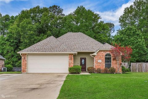 Photo of 6992 Regatta Drive, Shreveport, LA 71107 (MLS # 21247625)