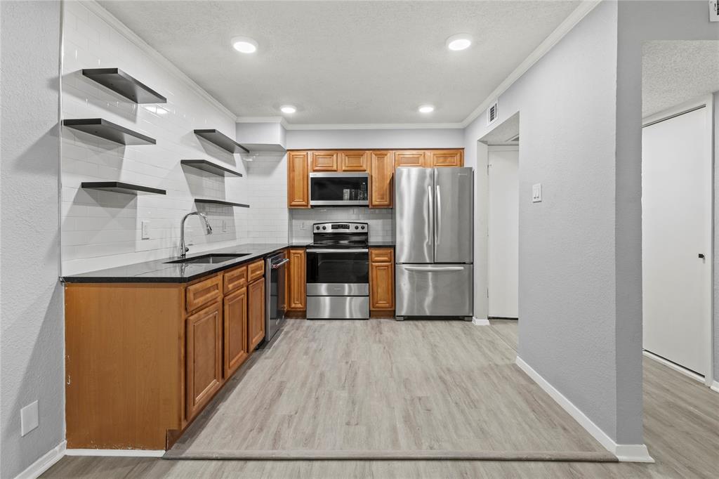 4859 Cedar Springs Road 157