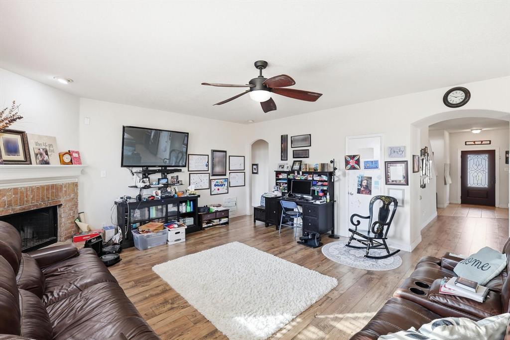 Fossil Park Estates - Residential