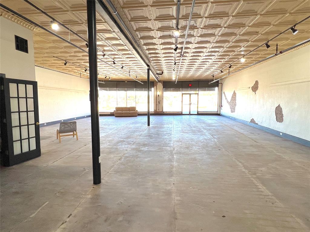 Loving A R Add - Commercial Lease