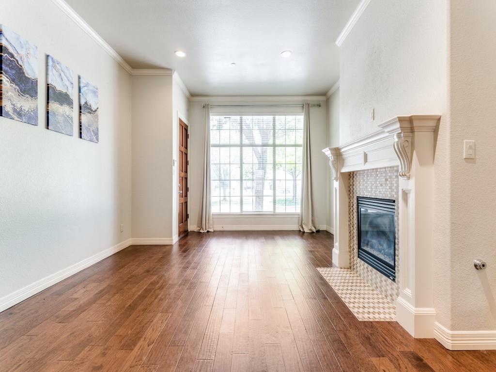 820 Lake Vista Place