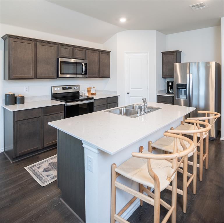 Magnolia Ph 6 - Residential