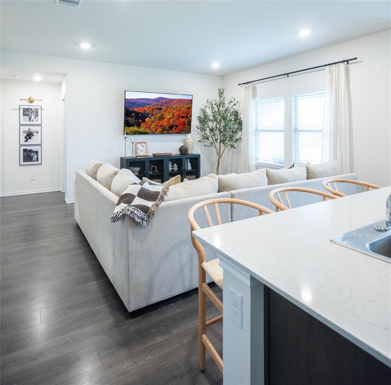 Magnolia Ph 6 - Residential