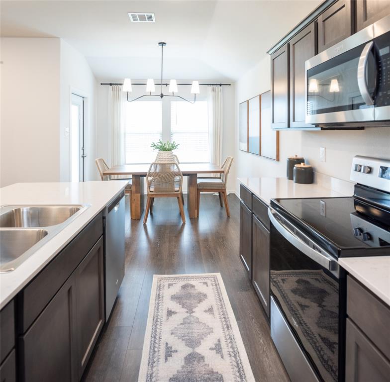 Magnolia Ph 6 - Residential