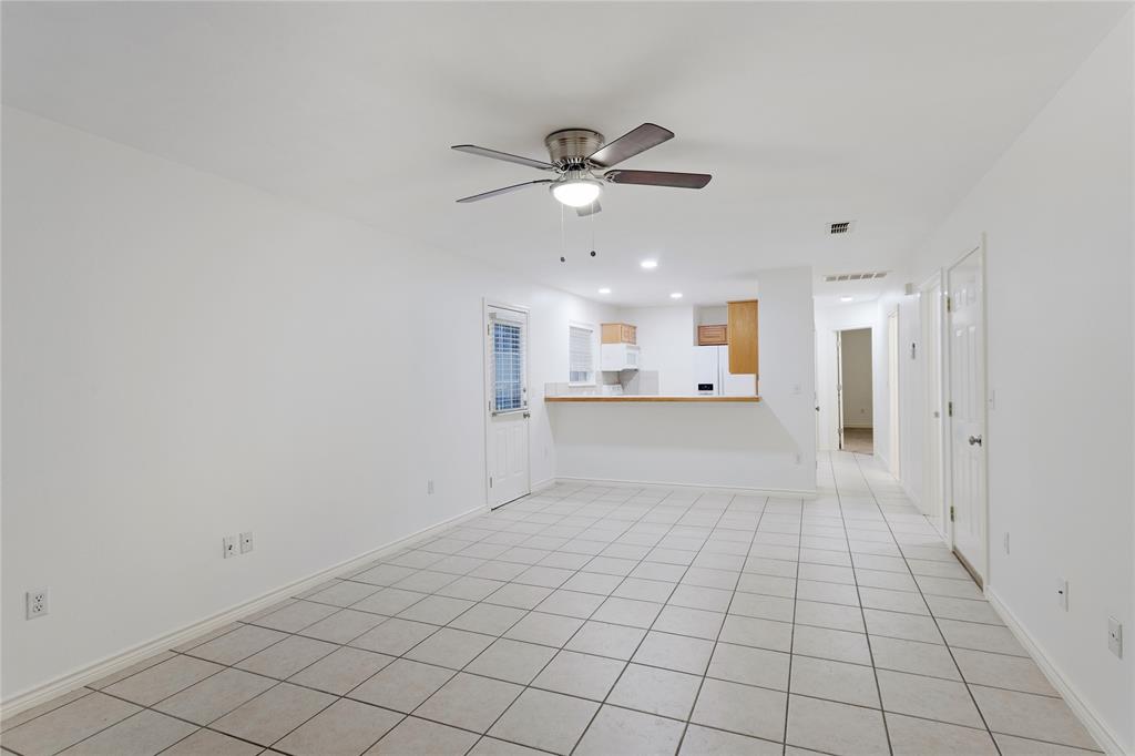 COLLEGE PARK ADDN - Residential Lease