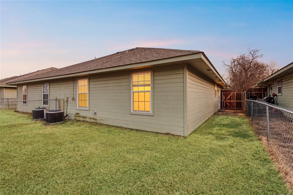 COLLEGE PARK ADDN - Residential Lease